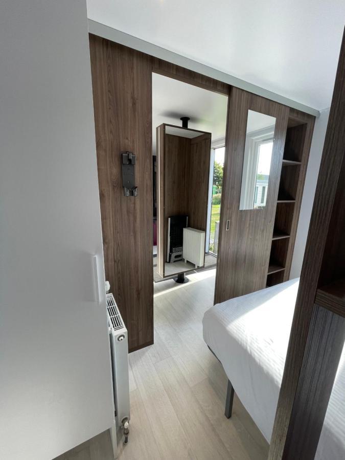 Chalet 3 Slaapkamers Oasis 19 Jabbeke  Bagian luar foto